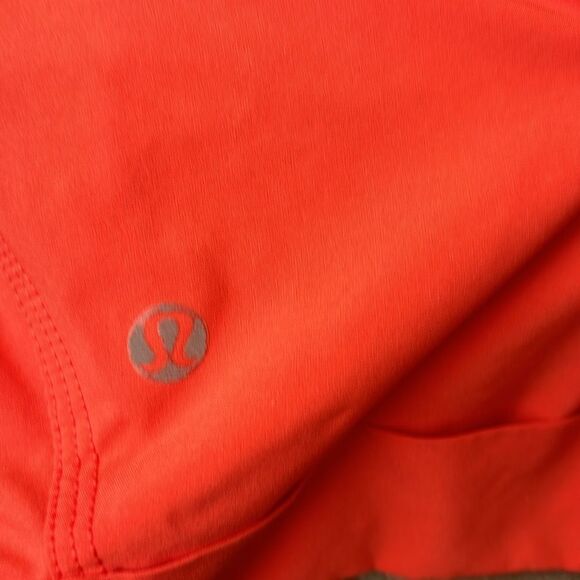 Lululemon Spring Break Away Short Size 6 Alarming Red - Picture 7 of 8